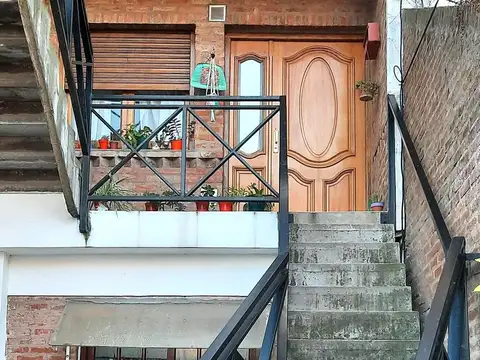 Depto Tipo Casa en Venta de 3 ambientes