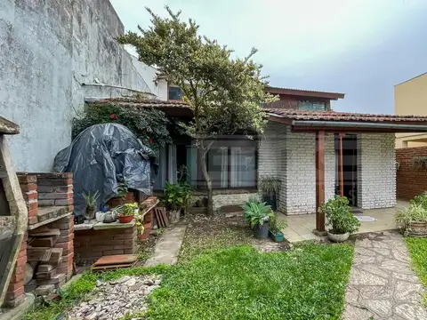 Casa en Venta en Olivos Maipu/Uzal, USD 250.000