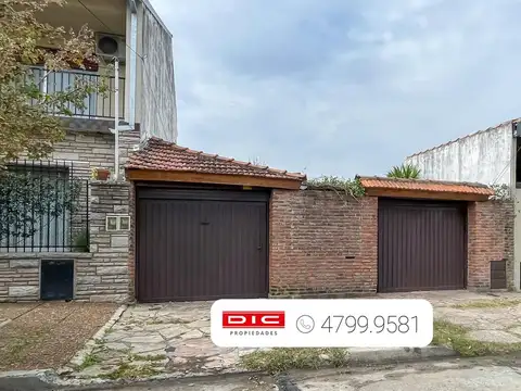 Casa 4 dormitorios Venta - Olivos-Maipu/Uzal