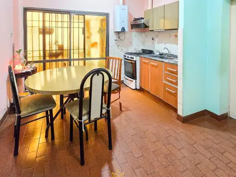 Venta PH 3 ambientes al contrafrente con terraza a metros de Plaza Sudamerica en Villa Lugano