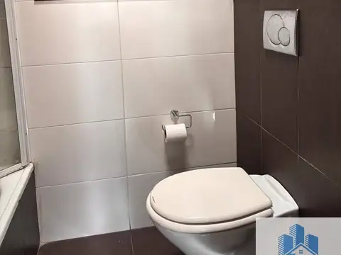 Depto Tipo Casa en Venta 70 años
