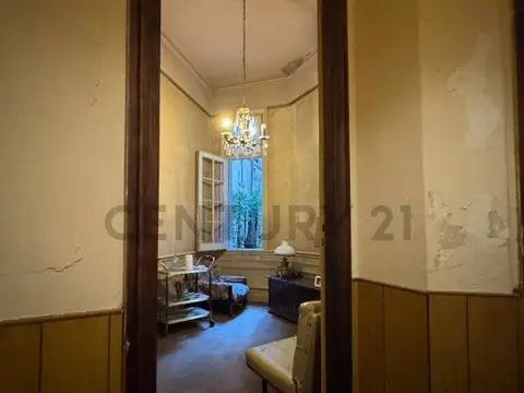 VENTA DEPARTAMENTO A REFACCIONAR 5 AMBIENTES BALVANERA/RECOLETA