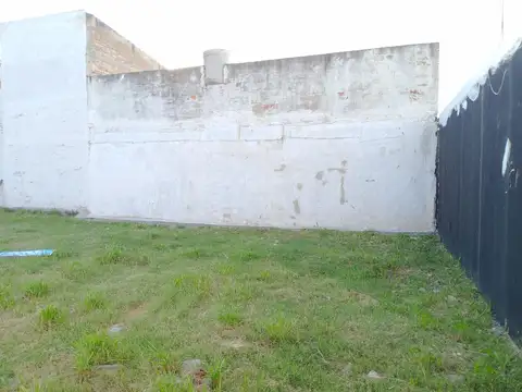 SE VENDE LOTE A PRECIO INIGUALABLE, 1 CUADRA JARDIN BOTANICO