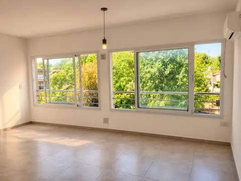 Departamento en venta Bernal con cochera