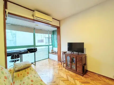 DEPARTAMENTO 2 AMBIENTES CON BALCON RECOLETA