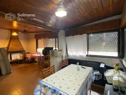 VENTA EN BLOCK - 2 LOCALES - 2 DEPARTAMENTOS EN ACASSUSO SAN ISIDRO