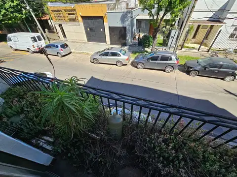 Depto Tipo Casa 8 ambientes con 3 baños