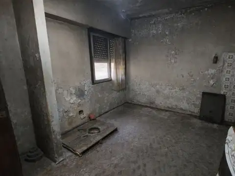 Depto Tipo Casa en Venta 56 años