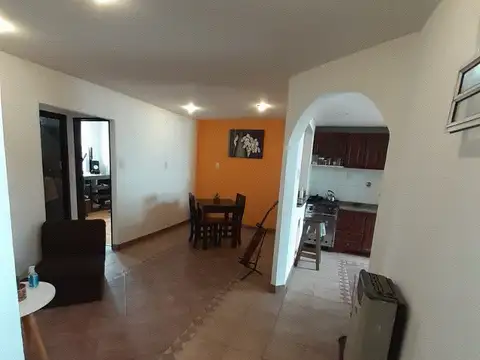 CESPEDES 2000, Piso 1