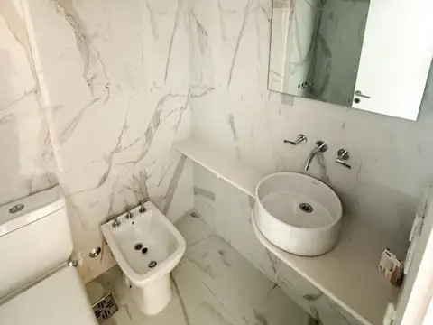 SENILLOSA 300, Piso 2*