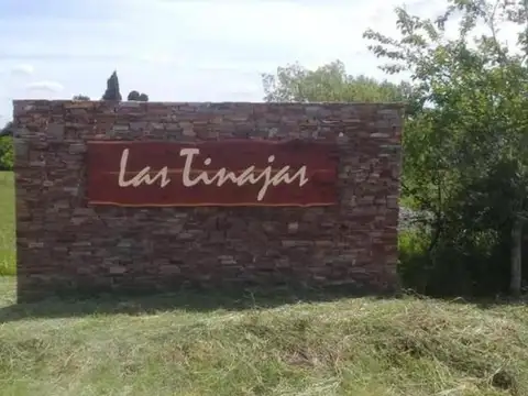 Las Tinajas Barrio Parque 12