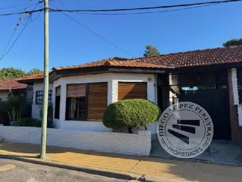 Impecable Casa de 4 amb en el Barrio Altos del Golf, Olivos
