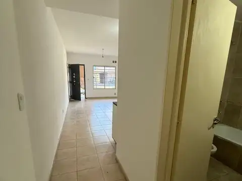 Departamento en Alquiler en Bella Vista, $ 600.000