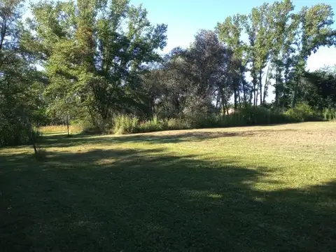 Hermoso Lote  En Barrio Cerrado Amarylis. 1515 M2