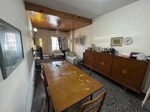 Casa 3 ambientes con 1 baño