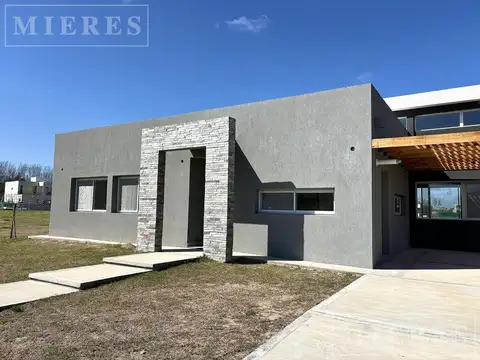 Casa en venta sobre lote interno Puertos Barrio Nativas, Escobar