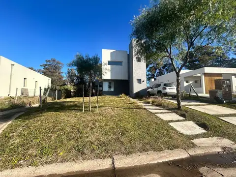 Casa  en Venta ubicado en Santa Elena, Pilar del Este, Pilar