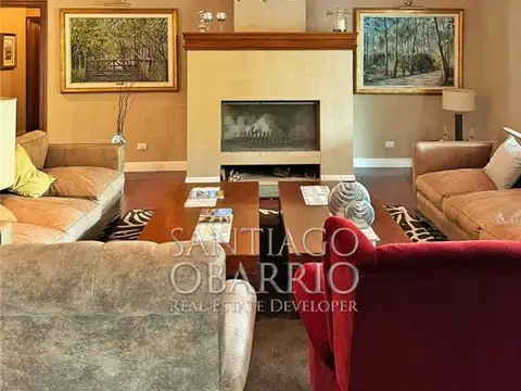 Increíble casa en Venta de casi 800m2 en La Calina Villa de Campo de Lujan