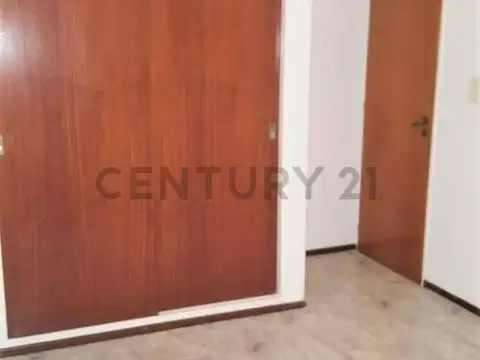 Ituzaingo 400, Piso 0