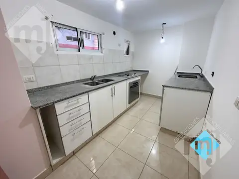 Departamento en Alquiler en San Fernando Vias  /  Centro, $ 1.050.000