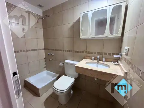 Departamento en Alquiler con 1 cochera