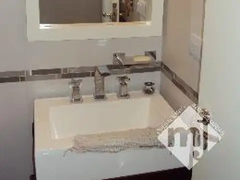 Departamento en Alquiler con 1 cochera
