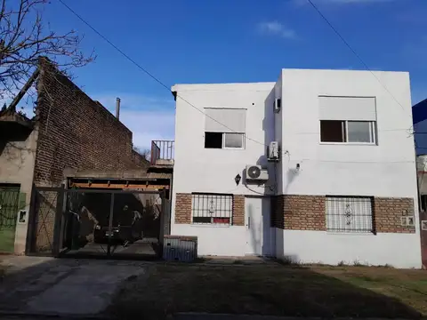 Depto Tipo Casa en Venta de 3 ambientes