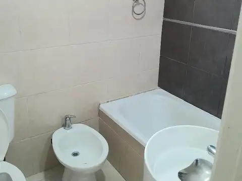 Depto Tipo Casa 2 ambientes con 1 baño