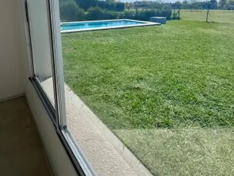 CASA EN VENTA BARRIO PRIVADO SAN SEBASTIAN AREA 1