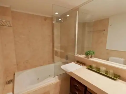 1 AMBIENTE | Juncal al 800