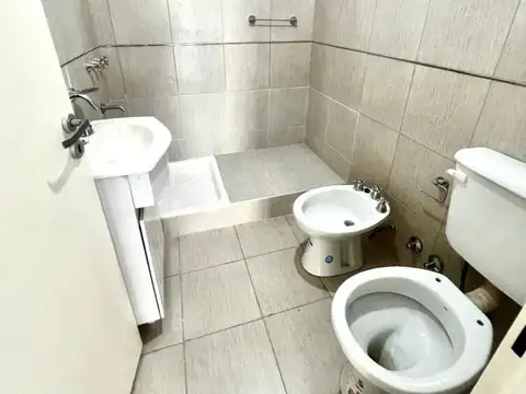 Alquiler departamento 1 ambiente c/balcón  en Liniers