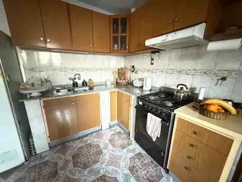 Casa 4 ambientes con 1 baño
