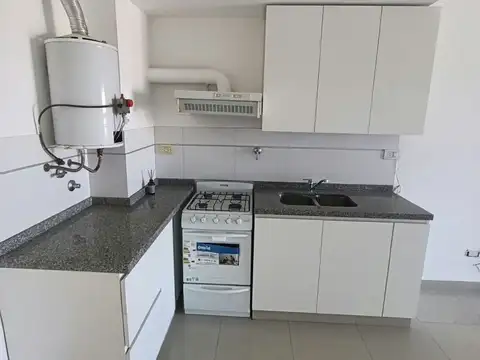Departamento en Alquiler en Castelar, $ 600.000