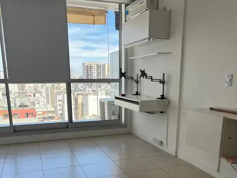 Mono ambiente en edificio con amenities Piso Alto