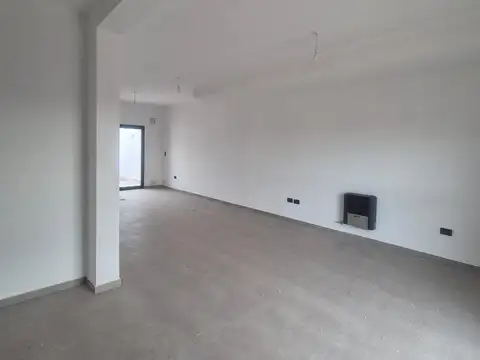 Depto Tipo Casa en Alquiler de 3 dormitorios