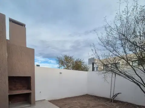 Depto Tipo Casa en Alquiler A Estrenar