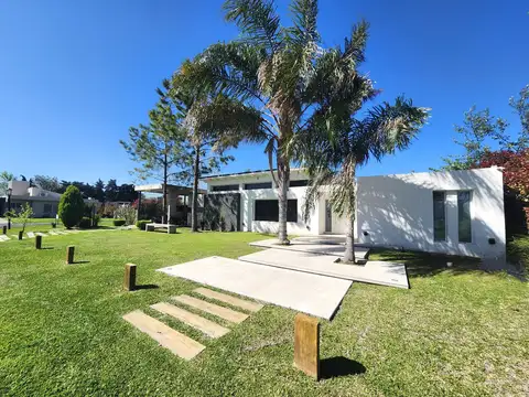 Casa de 3 dormitorios en Campos de Esther