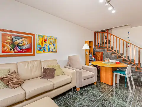 VENTA DUPLEX 4 AMB VILLA LUZURIAGA COCHERA PATIO