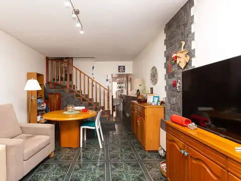 VENTA DUPLEX 4 AMB VILLA LUZURIAGA COCHERA PATIO