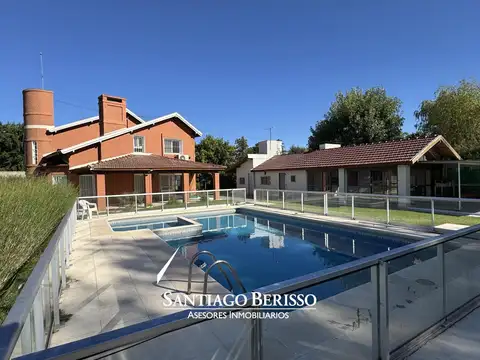 EXCELENTE CASA EN VENTA B° LAS LOMADAS - LOS CARDALES