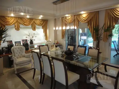 Casa en Venta al Este