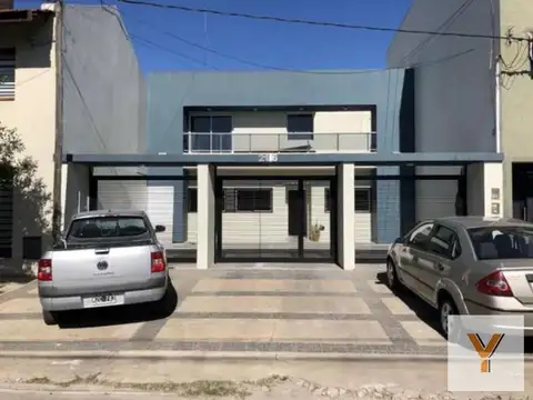 PH en venta - 2 dormitorios 1 baño 1 cochera - 80mts2 - Los Hornos