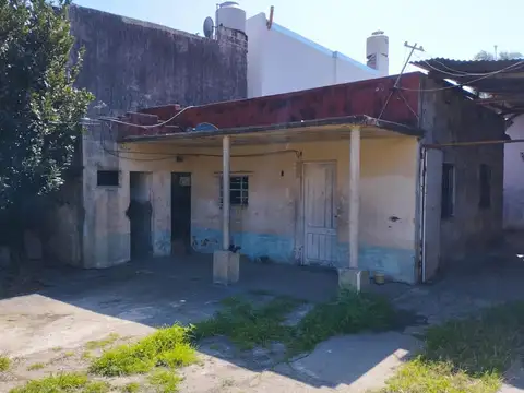 TERRENO CON GALPON AL FONDO LOTE DE 10X40 ZONA ID