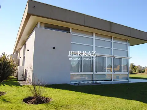 Terreno en Venta en Ayres Plaza, USD 208.000