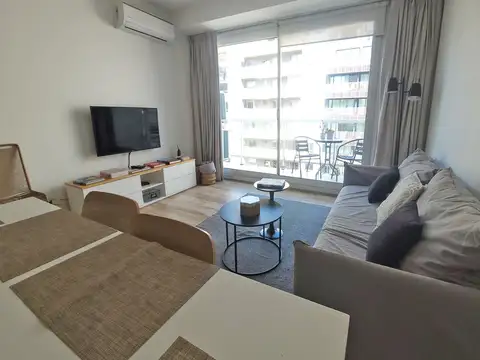 Guatemala 5700, Piso 5