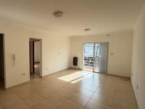 Salmini 794 , Piso 1