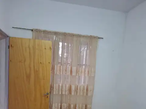 CASA EN ALQUILER 1 DORMITORIO