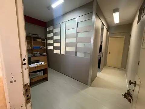 Oficina en Venta 64 años