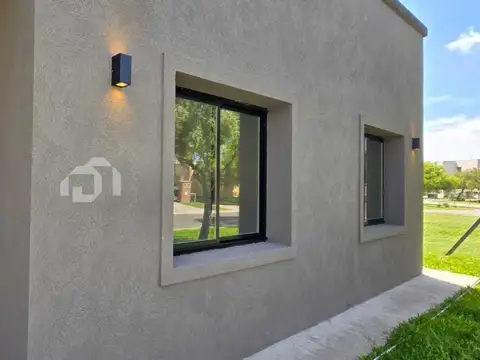 Casa  en Venta en San Ramiro, Pilar del Este, Pilar