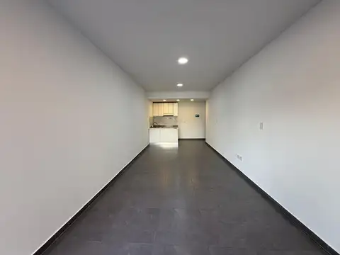 Departamento en Alquiler en Monte Castro, $ 700.000